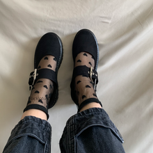 Cargar imagen en el visor de la galería, Zapatos Mary Jane negro gamuza