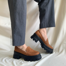 Cargar imagen en el visor de la galería, Mocasines antifaz camel