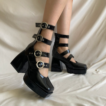 Cargar imagen en el visor de la galería, Zapatos gladiador negros charol