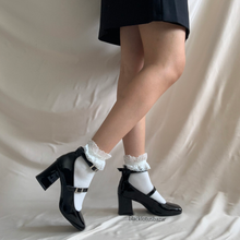 Cargar imagen en el visor de la galería, Mary janes negros de tacón bajo