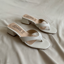 Cargar imagen en el visor de la galería, Sandalias latte de orcapoyo y tacón *LIQUIDACIÓN*