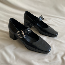 Cargar imagen en el visor de la galería, Mary janes negro cocodrilo *LIQUIDACIÓN*