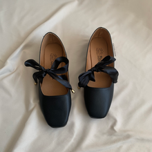 Cargar imagen en el visor de la galería, Ballerinas con listón