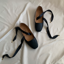 Cargar imagen en el visor de la galería, Ballerinas con listón