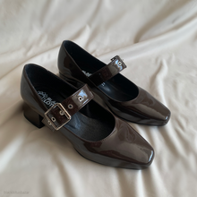 Cargar imagen en el visor de la galería, Mary janes café charol
