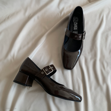 Cargar imagen en el visor de la galería, Mary janes café charol