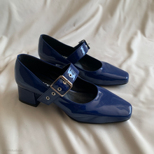 Cargar imagen en el visor de la galería, Mary janes azul charol