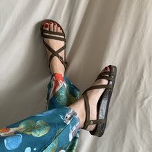 Cargar imagen en el visor de la galería, Sandalias cruzadas de corcho