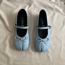 Cargar imagen en el visor de la galería, *PAR ÚNICO* Ballerinas baby blue talla 23