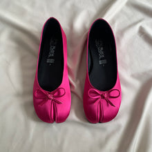 Cargar imagen en el visor de la galería, *PAR ÚNICO* Ballerinas rosa valentin talla 23