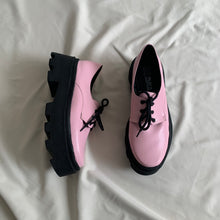 Cargar imagen en el visor de la galería, *PAR ÚNICO* Zapato choclo rosa mate talla 24