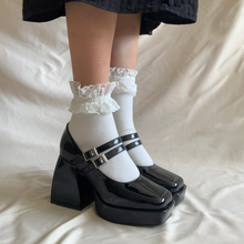 Cargar imagen en el visor de la galería, Zapatos con doble correa negro charol