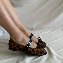 Cargar imagen en el visor de la galería, Ballerinas con moño (animal print)
