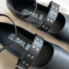 Cargar imagen en el visor de la galería, Ballerinas con correas y estoperoles
