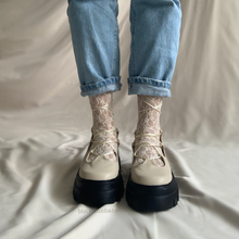 Cargar imagen en el visor de la galería, Zapatos con cintas pequeñas (todos los colores)