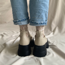 Cargar imagen en el visor de la galería, Zapatos con cintas pequeñas (todos los colores)