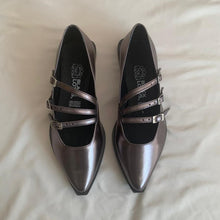 Cargar imagen en el visor de la galería, Ballerinas en punta con tres correas