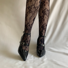 Cargar imagen en el visor de la galería, Tacones kitten negro charol