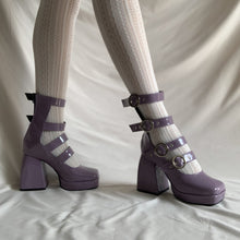Cargar imagen en el visor de la galería, Zapatos gladiador violeta charol *Edición limitada*