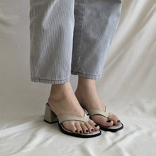 Cargar imagen en el visor de la galería, Sandalias orcapoyo nude