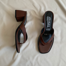 Cargar imagen en el visor de la galería, Sandalias orcapoyo marrón