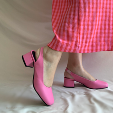 Cargar imagen en el visor de la galería, Zapatos destalonados rosa *Edición San Valentin*