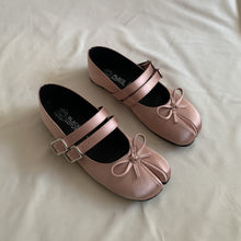 Cargar imagen en el visor de la galería, *PAR ÚNICO* Ballerinas rosa saten talla 24