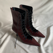 Cargar imagen en el visor de la galería, Botines kitten tinto mate