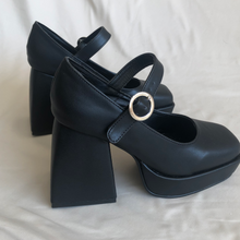 Cargar imagen en el visor de la galería, Zapatos negros de tacón cuadrado