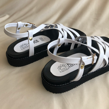 Cargar imagen en el visor de la galería, Sandalias de tiritas intercaladas