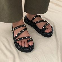 Cargar imagen en el visor de la galería, Sandalias de perlitas