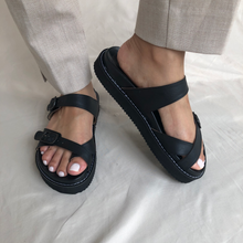 Cargar imagen en el visor de la galería, Sandalias doble hebilla cruzadas
