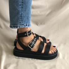 Cargar imagen en el visor de la galería, Sandalias de cuatro tiras