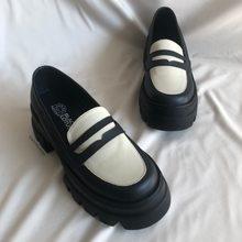 Cargar imagen en el visor de la galería, Mocasines antifaz bicolor