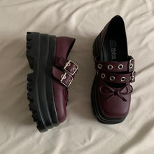 Cargar imagen en el visor de la galería, Ballerinas maxi ojillos *Edición San Valentin*
