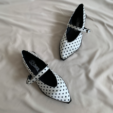 Cargar imagen en el visor de la galería, Ballerinas polka en punta
