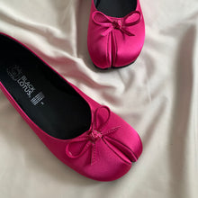 Cargar imagen en el visor de la galería, *PAR ÚNICO* Ballerinas rosa valentin talla 23
