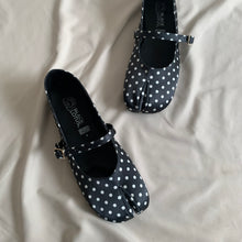 Cargar imagen en el visor de la galería, *PAR ÚNICO* Ballerinas polka talla 24
