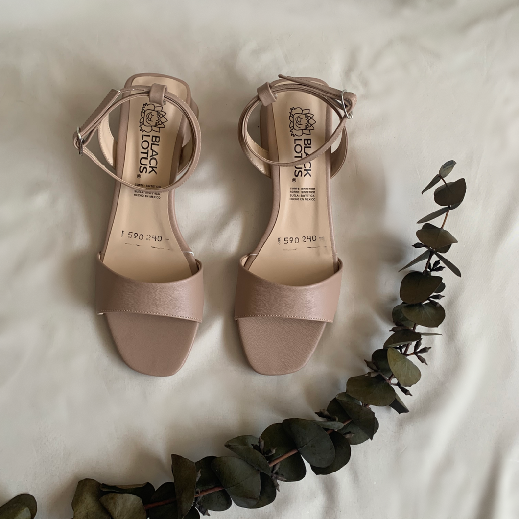 Sandalias nude  de tacón