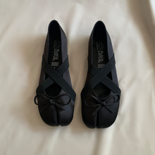 Cargar imagen en el visor de la galería, Ballerinas punta dividida con resorte *Edición Summer*
