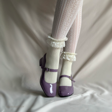 Cargar imagen en el visor de la galería, Mary janes violeta charol *edición limitada*
