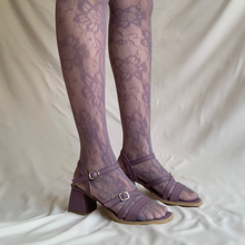 Cargar imagen en el visor de la galería, Sandalias violeta tiritas y tacón
