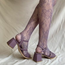 Cargar imagen en el visor de la galería, Sandalias violeta tiritas y tacón

