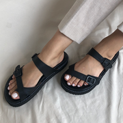 Sandalias doble hebilla cruzadas